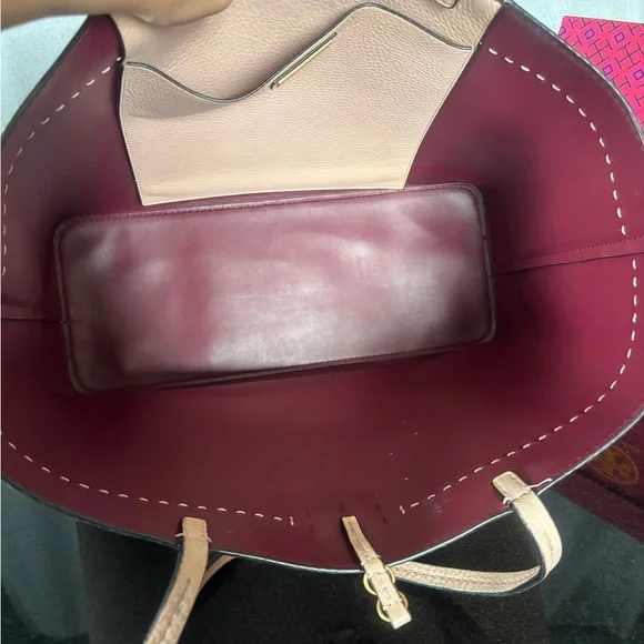 Tory Burch McGraw Pink Leather Tote Bag - Picture 2 of 14